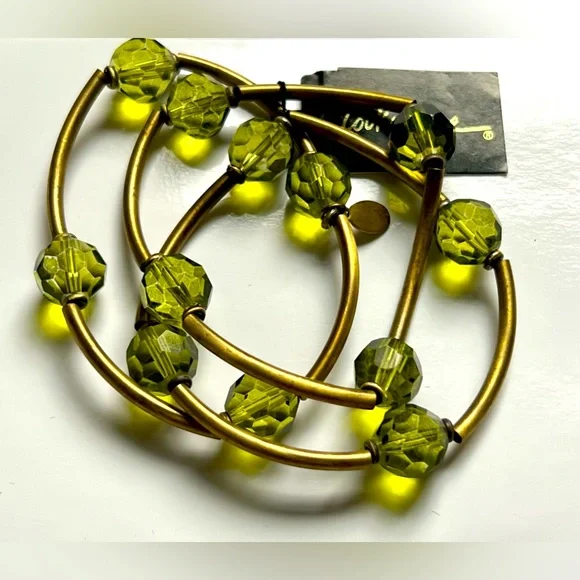 🦚Set of 3 Peridot Color Faceted Glass Bead Stretch Bracelets with Brass Tone - Picture 2 of 5